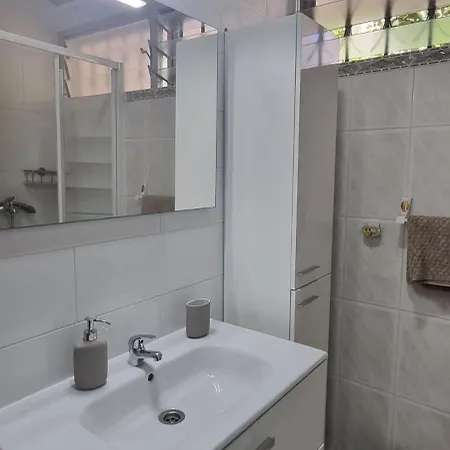 En Americas Apartment